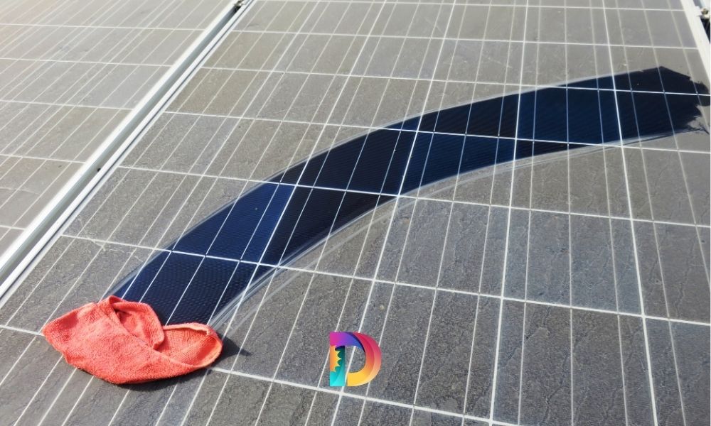 ¿Qué factores influyen en la eficiencia de un panel solar?